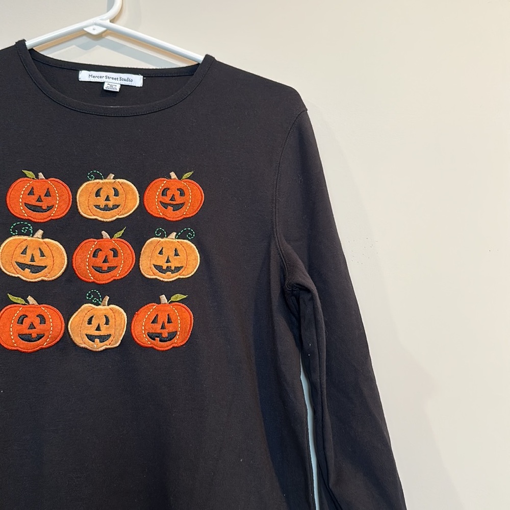 Halloween Jack O’ Lantern Pumpkins Long Sleeve Shirt - Picture 2 of 8